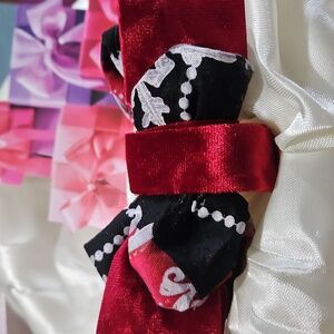 Dog And Cat Bow Tie 🐶 Handmade for Collars  🐕NEW🐈  w/$4.99sh